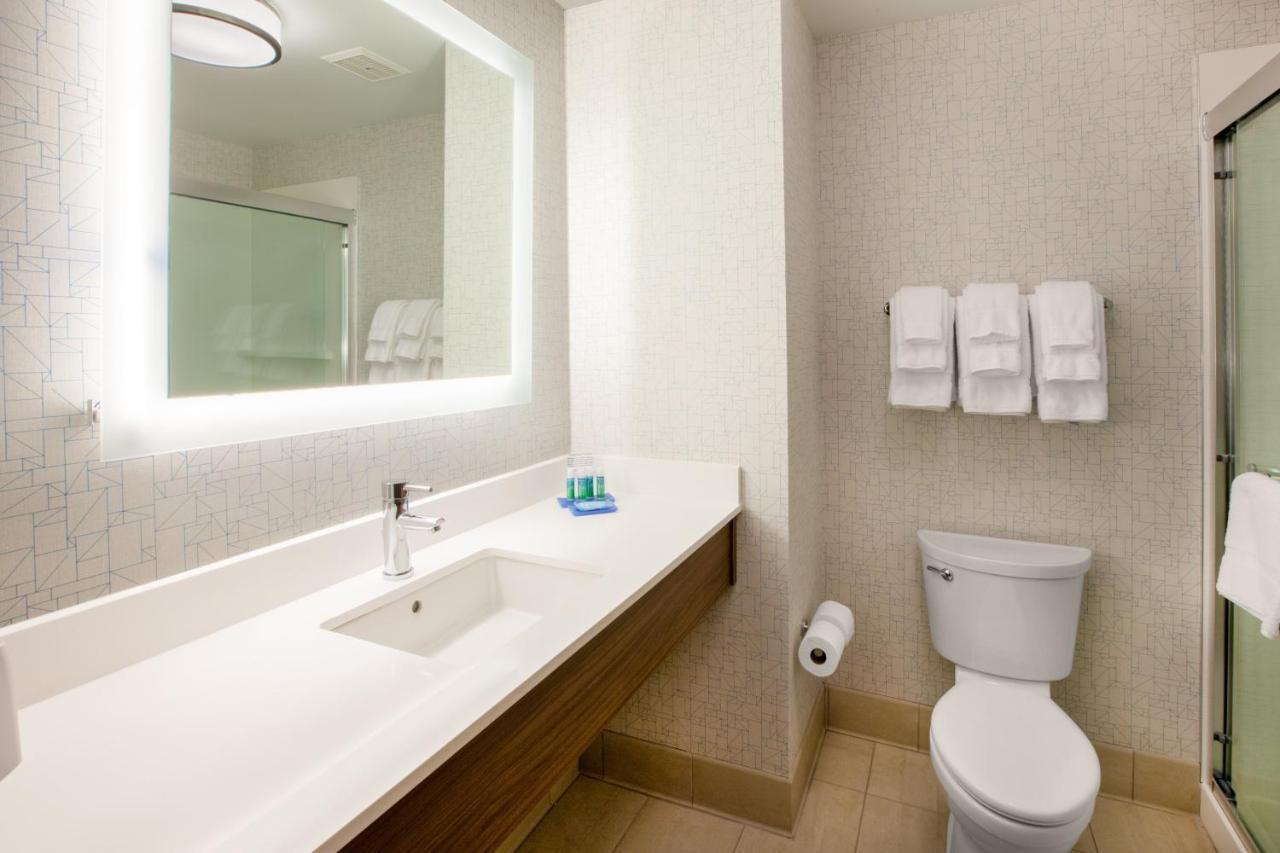 Express & - By Ihg Hotel 3*